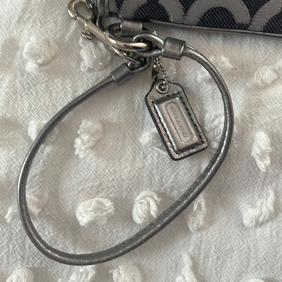 Gentle used COACH wristlet - Picture 2 of 6